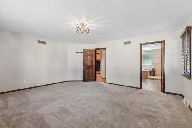 11S514 Webster Lane, Naperville, IL 60564