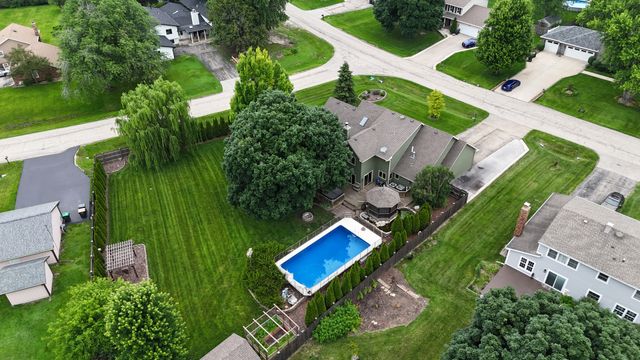 11S514 Webster Lane, Naperville, IL 60564