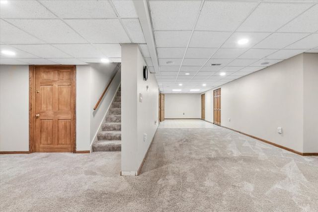 11S514 Webster Lane, Naperville, IL 60564
