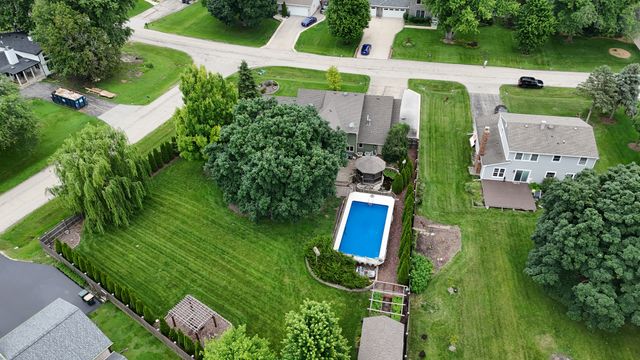 11S514 Webster Lane, Naperville, IL 60564
