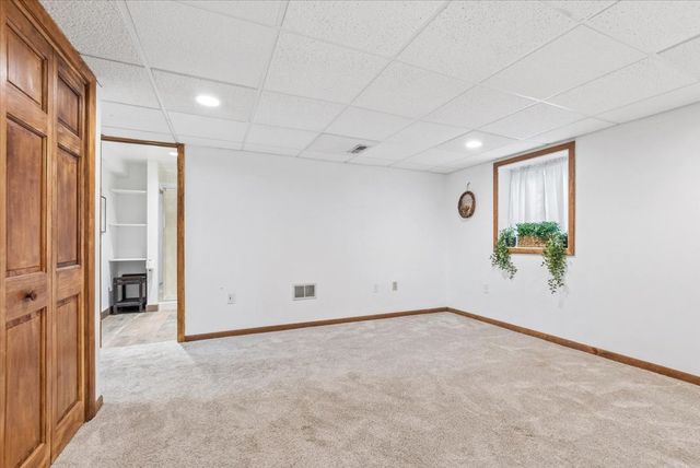 11S514 Webster Lane, Naperville, IL 60564
