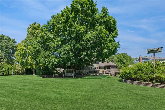 11S514 Webster Lane, Naperville, IL 60564