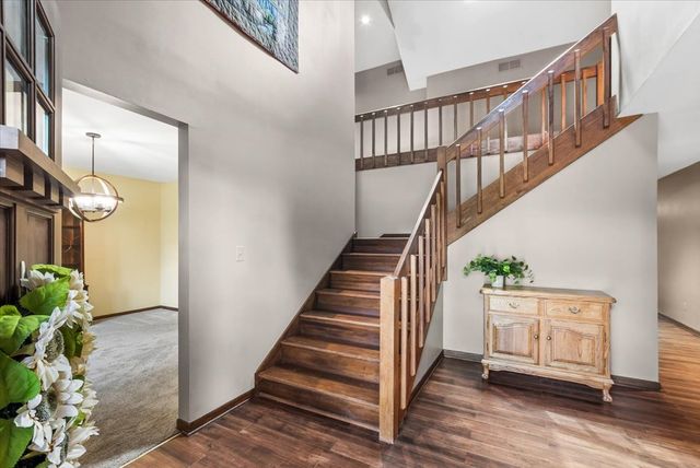 11S514 Webster Lane, Naperville, IL 60564