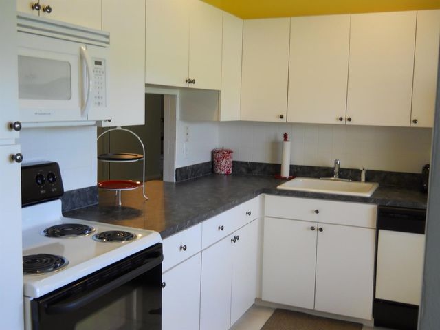 166 Lake Meryl Drive 166, West Palm Beach, FL 33411