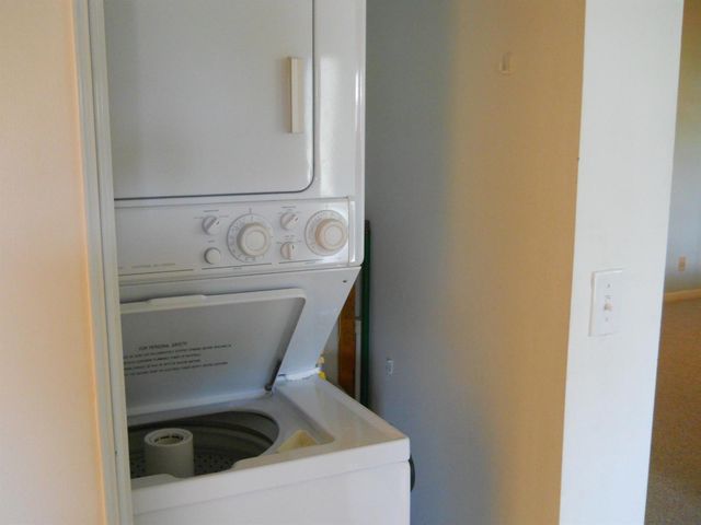166 Lake Meryl Drive 166, West Palm Beach, FL 33411