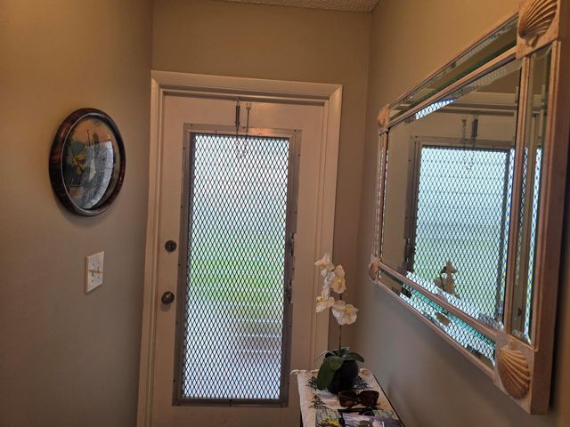 166 Lake Meryl Drive 166, West Palm Beach, FL 33411