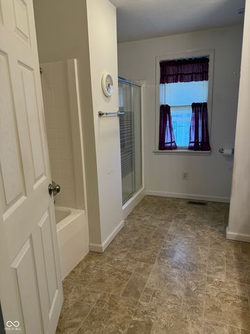 2707 Main Street, Elwood, IN 46036