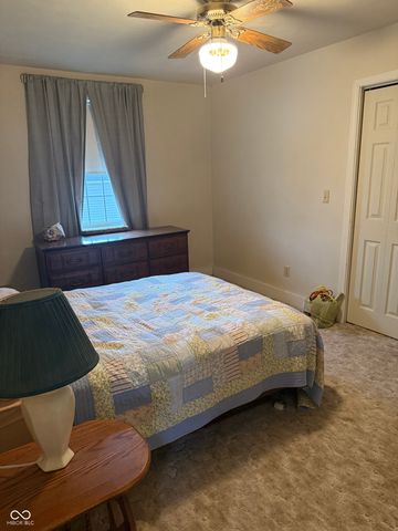 2707 Main Street, Elwood, IN 46036