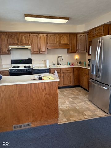 2707 Main Street, Elwood, IN 46036