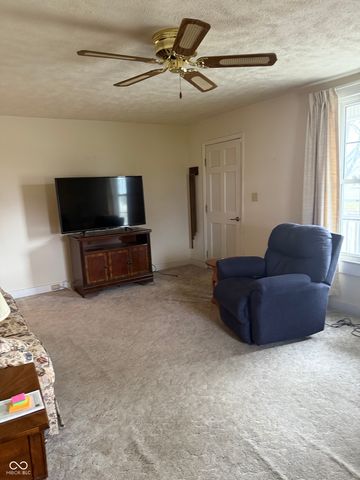 2707 Main Street, Elwood, IN 46036