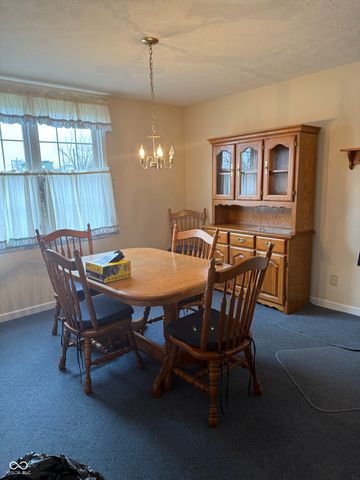 2707 Main Street, Elwood, IN 46036