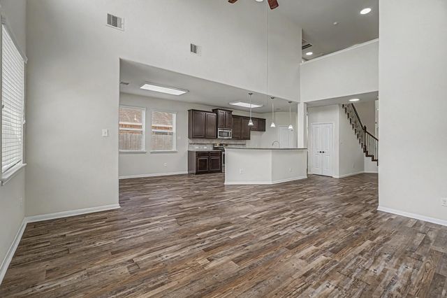 4022 Cypress Point Drive, Mont Belvieu, TX 77523