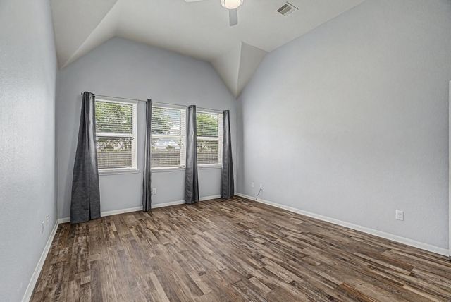 4022 Cypress Point Drive, Mont Belvieu, TX 77523