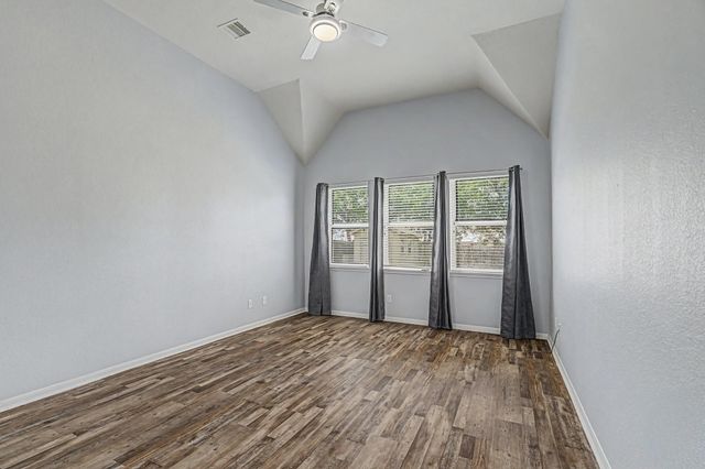4022 Cypress Point Drive, Mont Belvieu, TX 77523