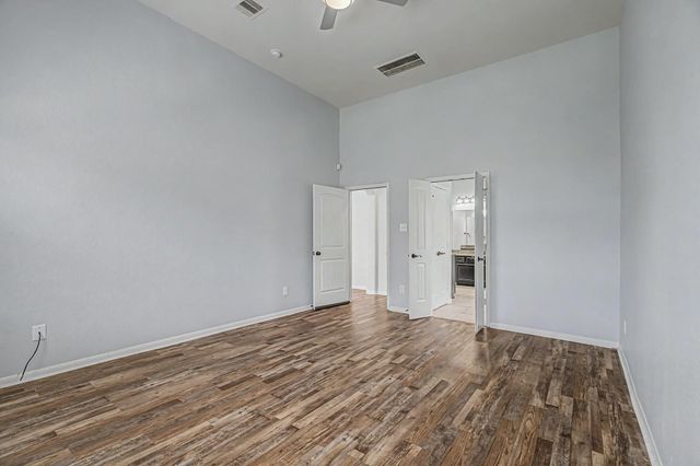 4022 Cypress Point Drive, Mont Belvieu, TX 77523