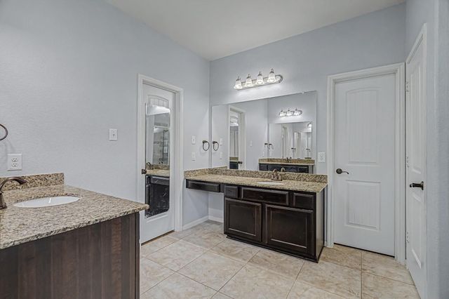 4022 Cypress Point Drive, Mont Belvieu, TX 77523