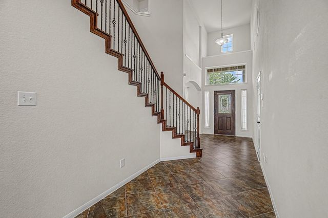 4022 Cypress Point Drive, Mont Belvieu, TX 77523