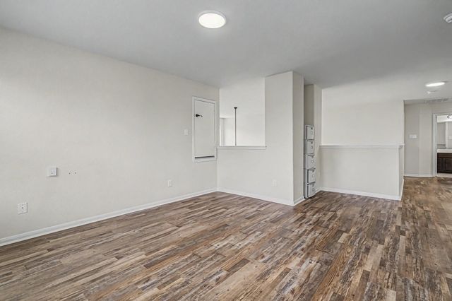 4022 Cypress Point Drive, Mont Belvieu, TX 77523