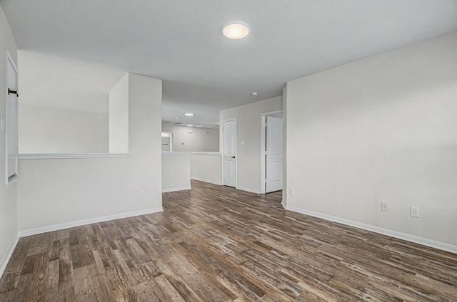 4022 Cypress Point Drive, Mont Belvieu, TX 77523