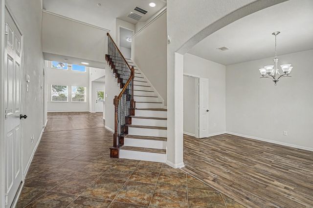 4022 Cypress Point Drive, Mont Belvieu, TX 77523