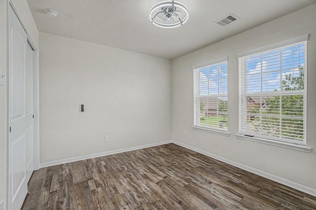 4022 Cypress Point Drive, Mont Belvieu, TX 77523
