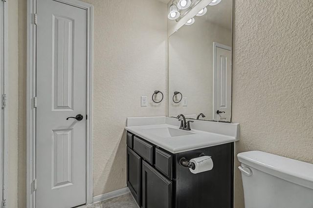 4022 Cypress Point Drive, Mont Belvieu, TX 77523