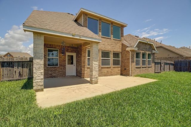 4022 Cypress Point Drive, Mont Belvieu, TX 77523