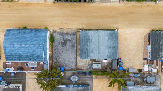 33 E Bonita Way, Lavallette, NJ 08735