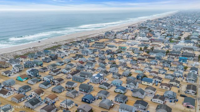 33 E Bonita Way, Lavallette, NJ 08735