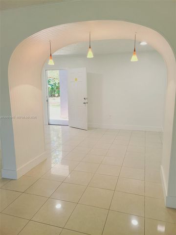 9375 Fontainebleau Blvd L107, Miami, FL 33172