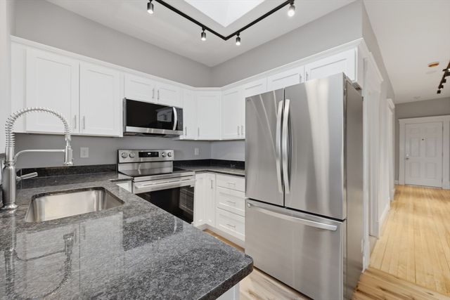 178 Lincoln Street A15, Worcester, MA 01605