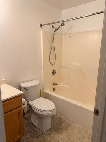 200 Market St 4505, Lowell, MA 01852