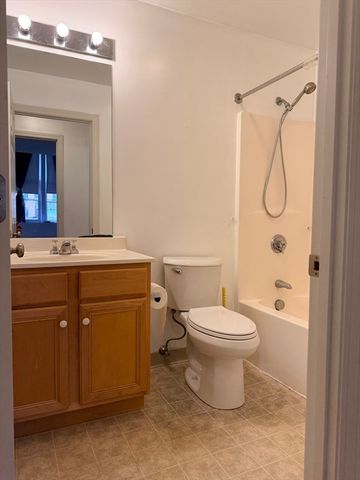 200 Market St 4505, Lowell, MA 01852