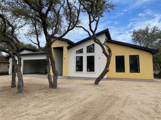 427 Augusta Dr, Rockport, TX 78382