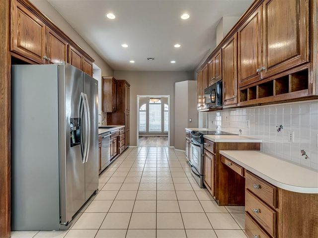 8308 NW 76th Street, Oklahoma City, OK 73132