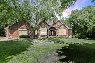 25375 sunset Lane, Paola, KS 66071