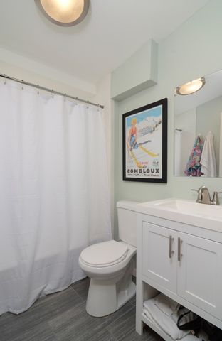 905 Fairwin Ave UPPER, Nashville, TN 37216