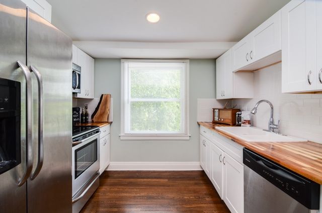 905 Fairwin Ave UPPER, Nashville, TN 37216