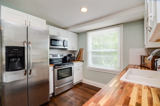 905 Fairwin Ave UPPER, Nashville, TN 37216