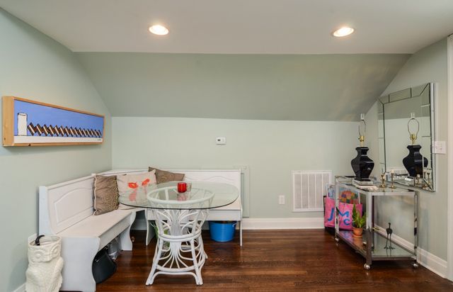 905 Fairwin Ave UPPER, Nashville, TN 37216