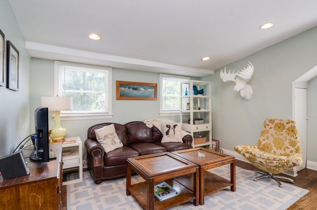 905 Fairwin Ave UPPER, Nashville, TN 37216