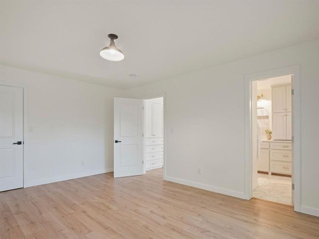 6801 Trenton Road, Nichols Hills, OK 73116
