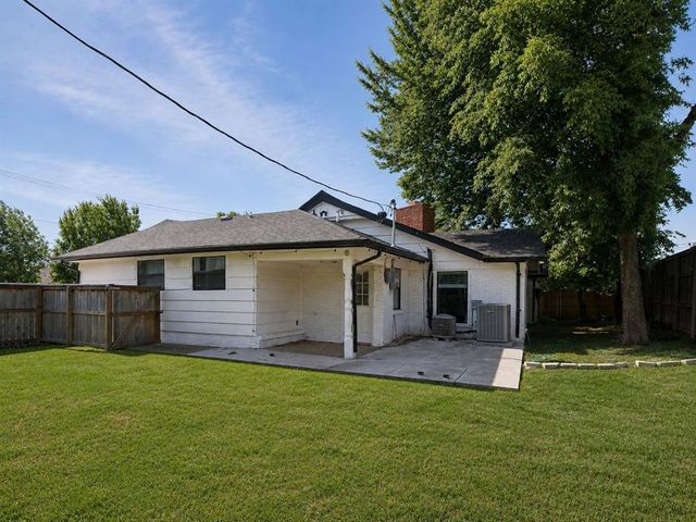 6801 Trenton Road, Nichols Hills, OK 73116