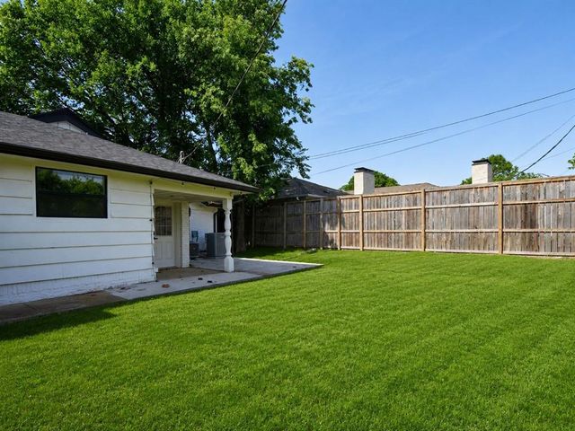 6801 Trenton Road, Nichols Hills, OK 73116