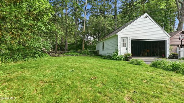 1169 Oxford Place, Schenectady, NY 12308