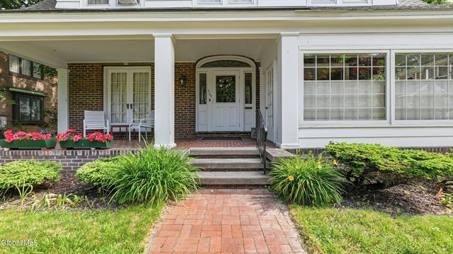 1169 Oxford Place, Schenectady, NY 12308