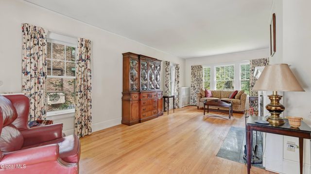 1169 Oxford Place, Schenectady, NY 12308