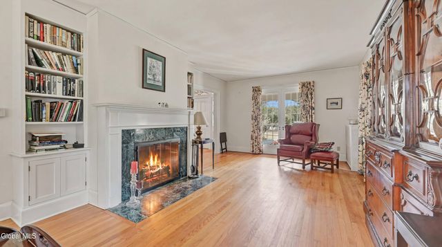 1169 Oxford Place, Schenectady, NY 12308
