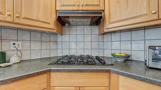 1169 Oxford Place, Schenectady, NY 12308