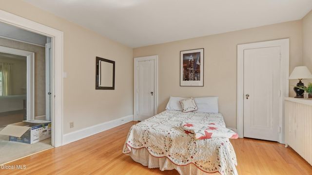 1169 Oxford Place, Schenectady, NY 12308